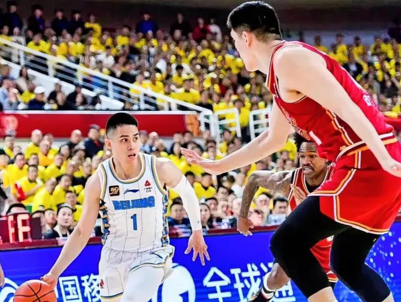 九游体育-北京首钢训练开放日，冲刺阶段战术微调引欢呼，CBA常规赛在即，高层口径保持一致-九游体育