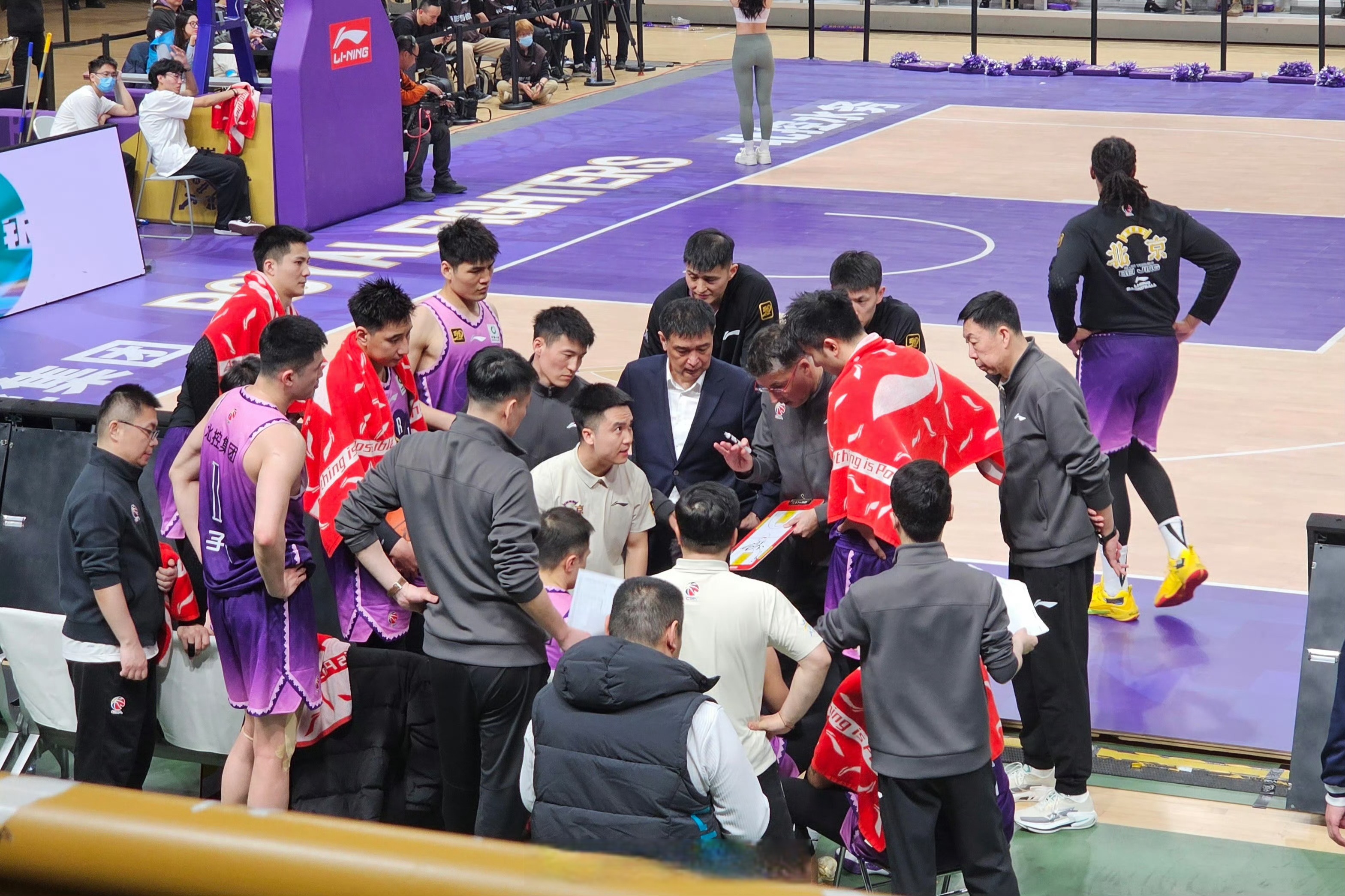 九游娱乐-包含赛前体能课后，布鲁克林篮网单刀错失备战CBA季后赛，管理层满意，训练强度明显提升的词条-九游娱乐